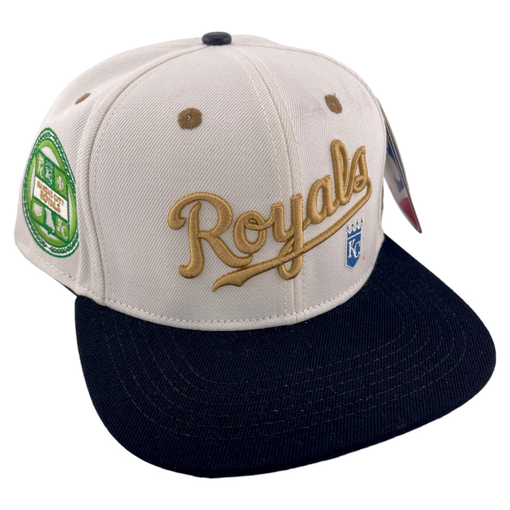Pro Standard Kansas‎ City Royals MLB Script Logo Patch Ivory/Gold Snapback Hat